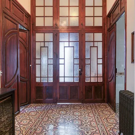 Casa Lola Callosa 10 *